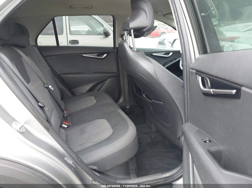 2023 Kia Niro Lx VIN: KNDCP3LE2P5064829 Lot: 43750358