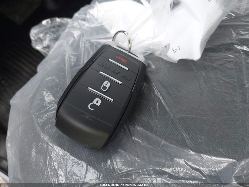 2026 Ram 3500 Tradesman 4X4 8' Box VIN: 3C63R3GJ7TG195282 Lot: 43750396