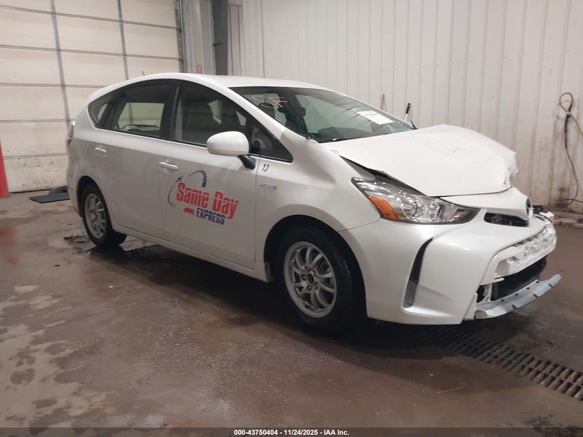 TOYOTA PRIUS V FOUR