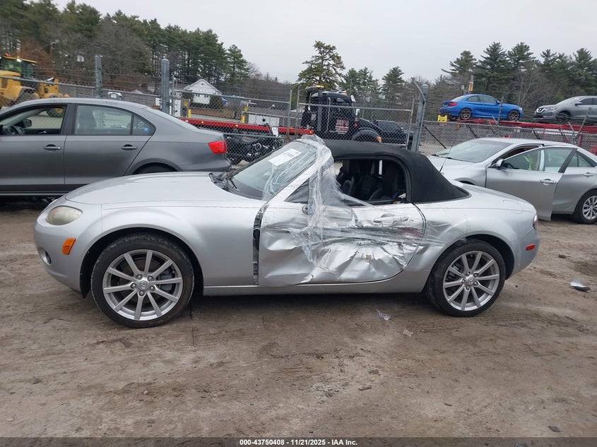 2007 Mazda Mx-5 Grand Touring VIN: JM1NC25F970132285 Lot: 43750408