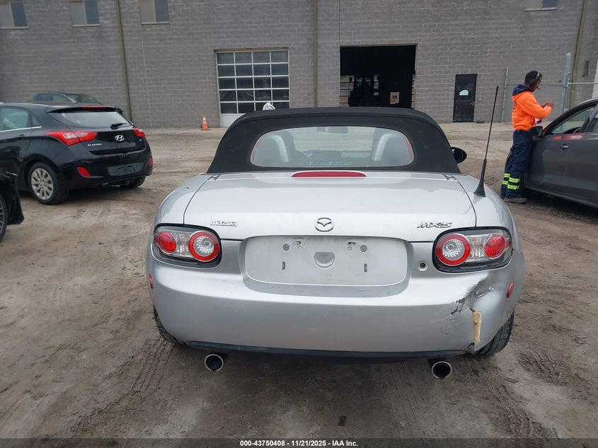 2007 Mazda Mx-5 Grand Touring VIN: JM1NC25F970132285 Lot: 43750408