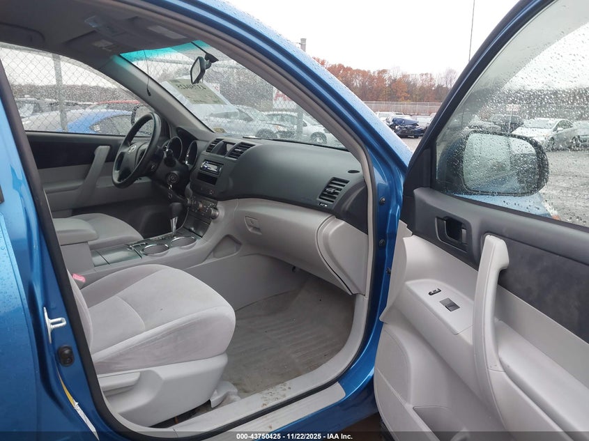 JTEES41A382095616 2008 TOYOTA HIGHLANDER photo no. 5