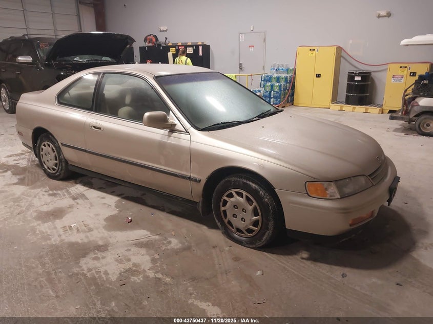 1HGCD7234RA053648 1994 HONDA ACCORD photo no. 5
