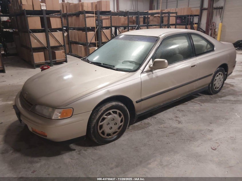 1HGCD7234RA053648 1994 HONDA ACCORD photo no. 2