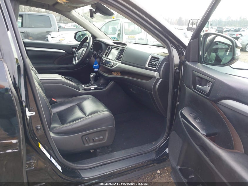 2017 Toyota Highlander Xle VIN: 5TDJZRFH5HS518416 Lot: 43750511