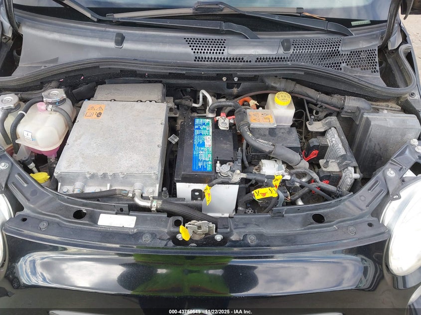 2015 Fiat 500E Battery Electric VIN: 3C3CFFGE0FT549763 Lot: 43750549