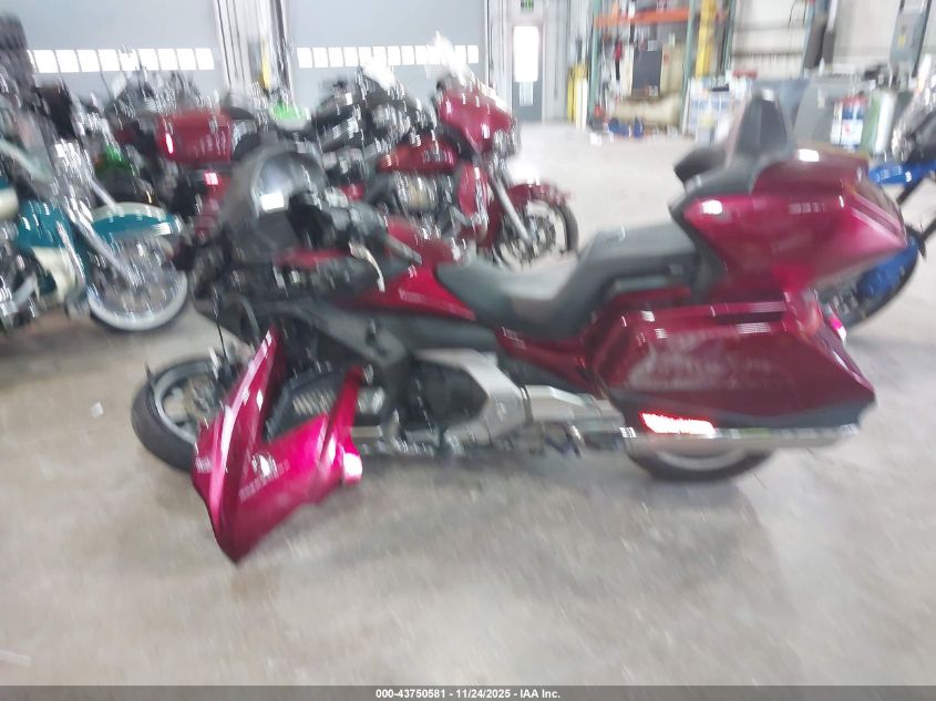 2018 Honda Gl1800 VIN: JH2SC7906JK001677 Lot: 43750581