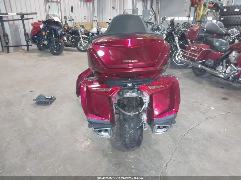 2018 Honda Gl1800 VIN: JH2SC7906JK001677 Lot: 43750581