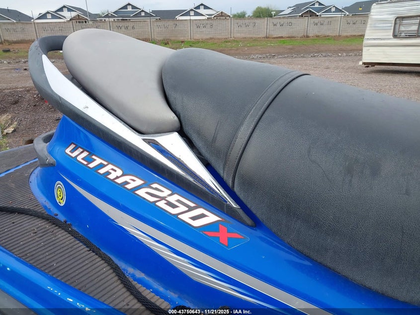 2008 Kawasaki Kawasaki Ultra 250S VIN: 00000KAW45613B808 Lot: 43750643