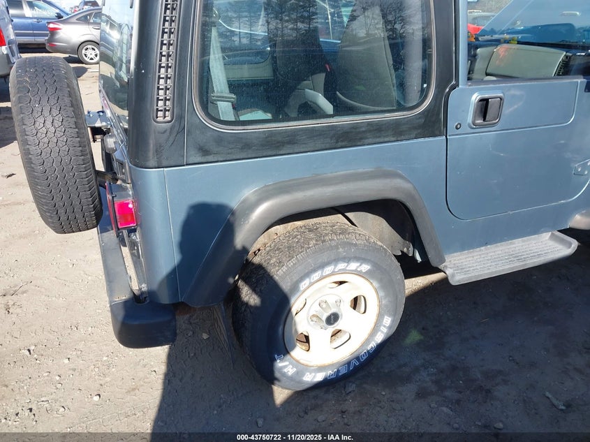 1998 Jeep Wrangler Sport VIN: 1J4FY19SXWP750481 Lot: 43750722