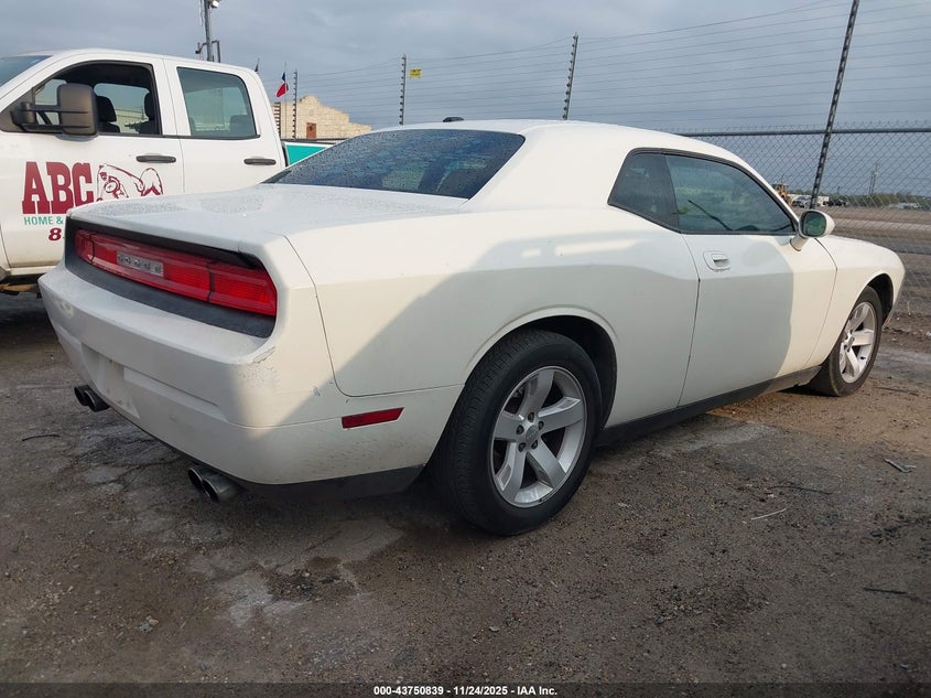 2B3LJ44V89H546997 2009 DODGE CHALLENGER photo no. 4