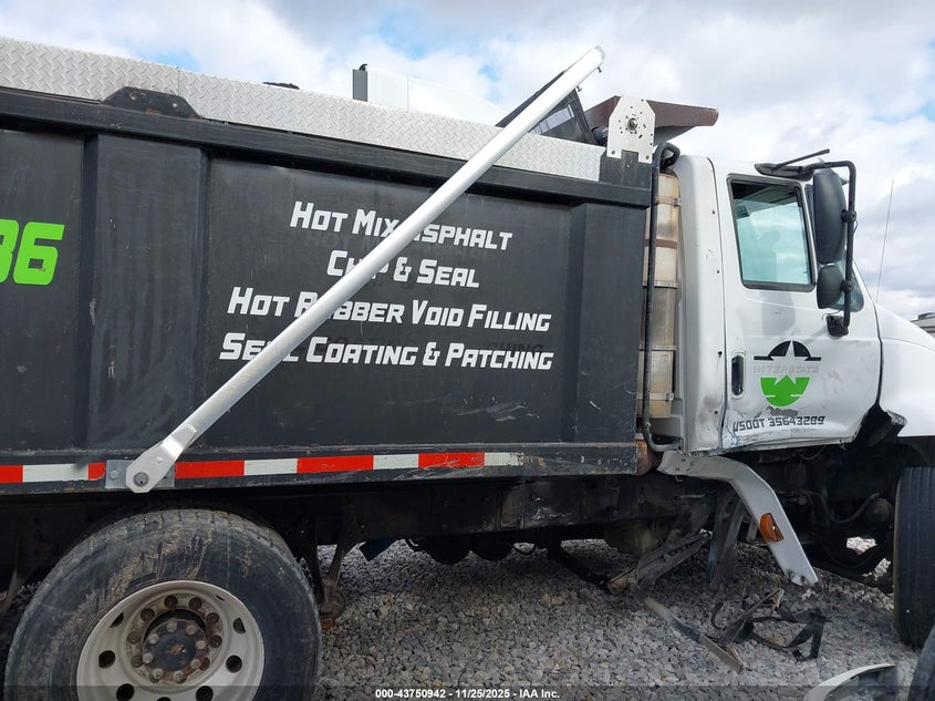 2009 International 8000 8600 VIN: 1HSHWAHN49J135102 Lot: 43750942