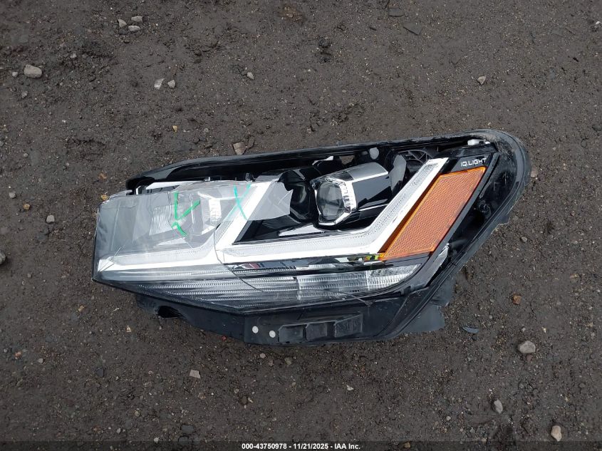 2020 Volkswagen Atlas Cross Sport 3.6L V6 Sel Premium R-Line VIN: 1V2TE2CA4LC225411 Lot: 43750978