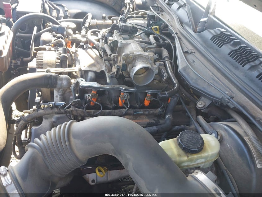 2004 Mercury Grand Marquis Gs VIN: 2MEFM74W14X657398 Lot: 43751017