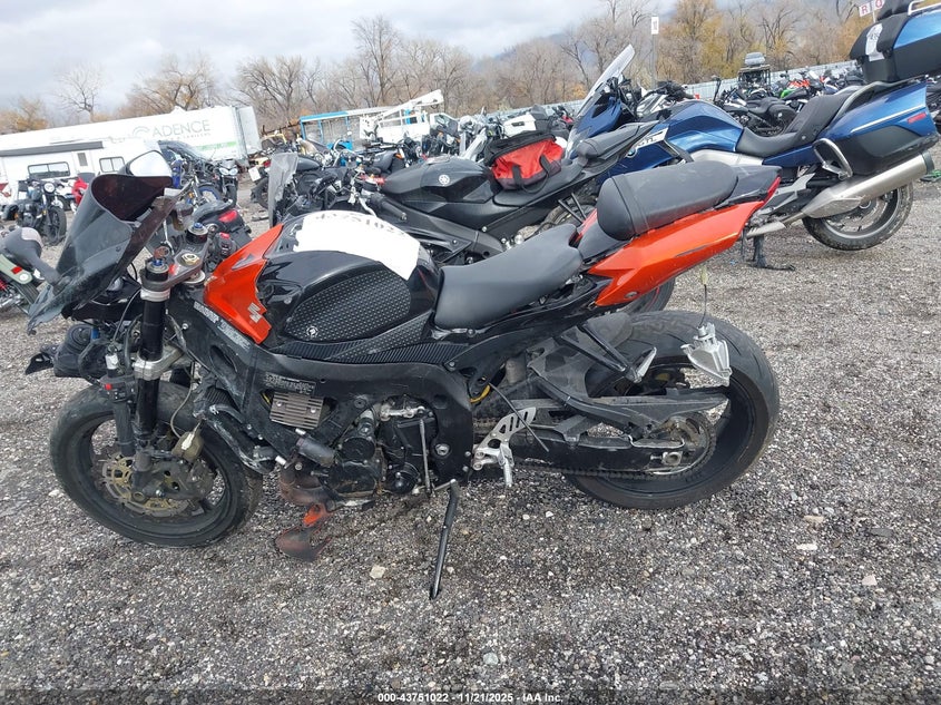 2008 Suzuki Gsx-R750 VIN: JS1GR7LA482105393 Lot: 43751022