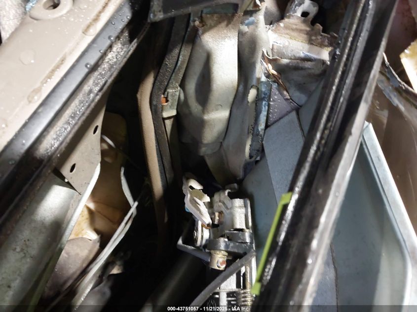 2000 Honda Civic Lx VIN: 1HGEJ667XYL038812 Lot: 43751057