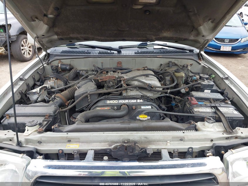 2000 Toyota 4Runner Limited V6 VIN: JT3HN87R9Y0304435 Lot: 43751059