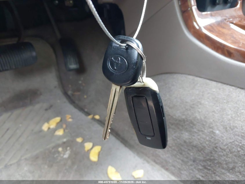 2000 Toyota 4Runner Limited V6 VIN: JT3HN87R9Y0304435 Lot: 43751059