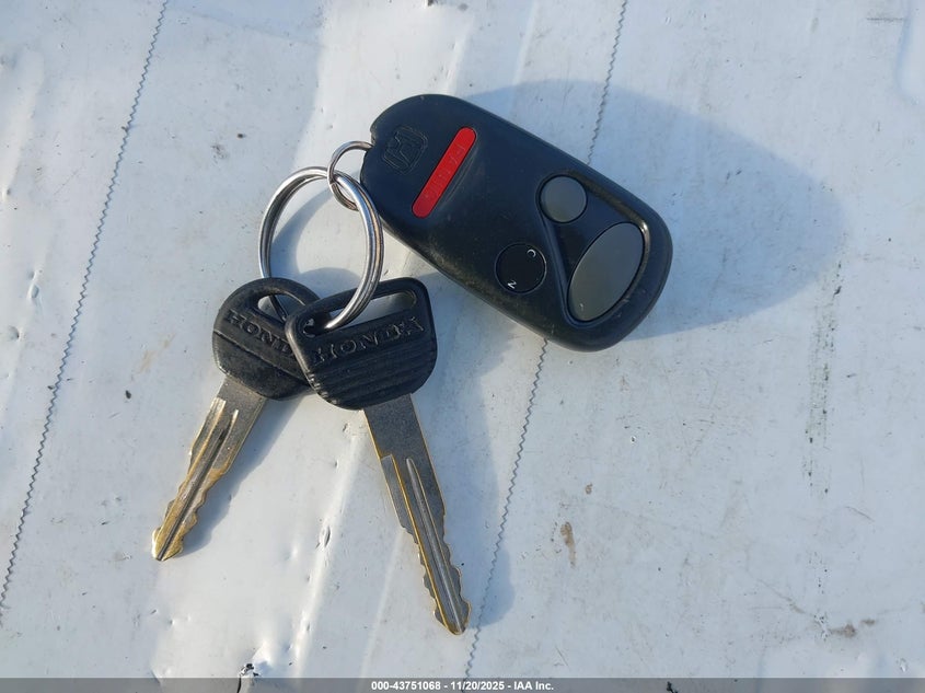 1998 Honda Civic Lx VIN: 1HGEJ6676WL037167 Lot: 43751068