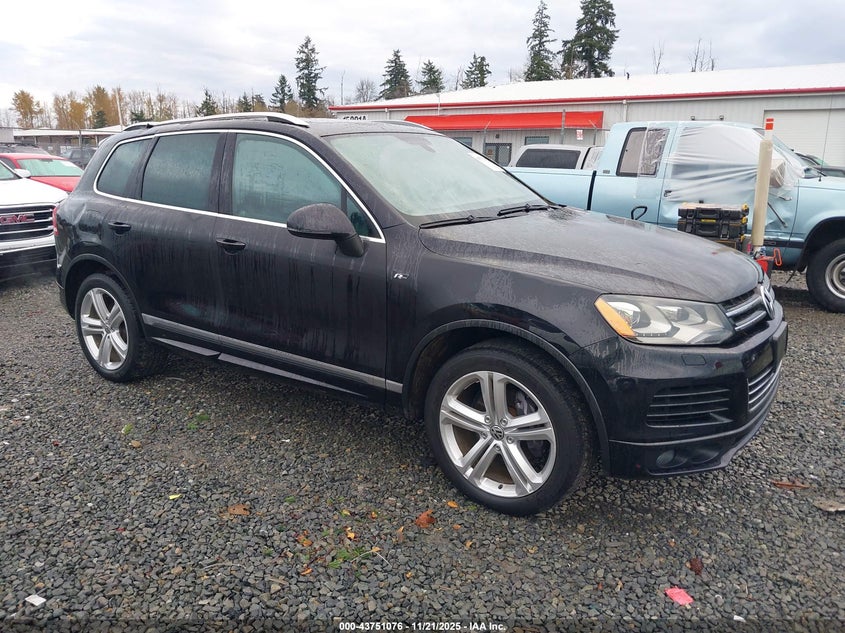 VOLKSWAGEN TOUAREG TDI R-LINE