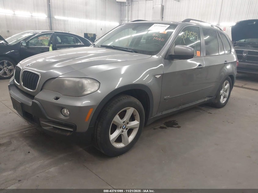 5UXFE43588L021343 2008 BMW X5 photo no. 2