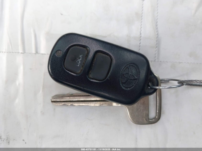 5TEGN92N24Z337725 2004 TOYOTA TACOMA photo no. 11