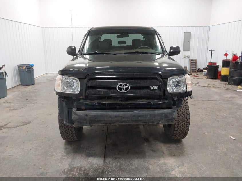 2005 Toyota Tundra Limited V8 VIN: 5TBDT48165S491166 Lot: 43751185