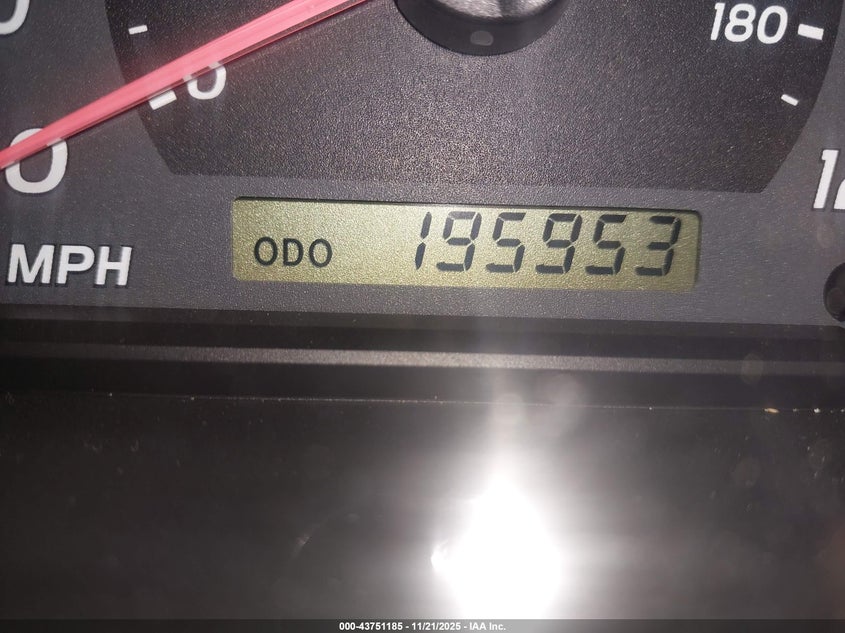 2005 Toyota Tundra Limited V8 VIN: 5TBDT48165S491166 Lot: 43751185