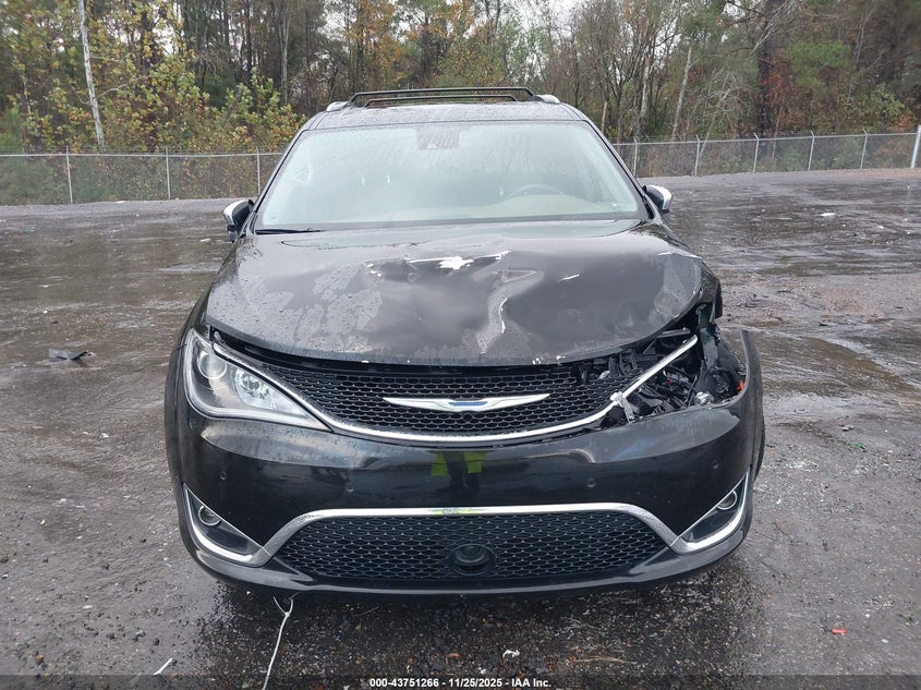 2017 Chrysler Pacifica Limited VIN: 2C4RC1GG6HR703515 Lot: 43751266