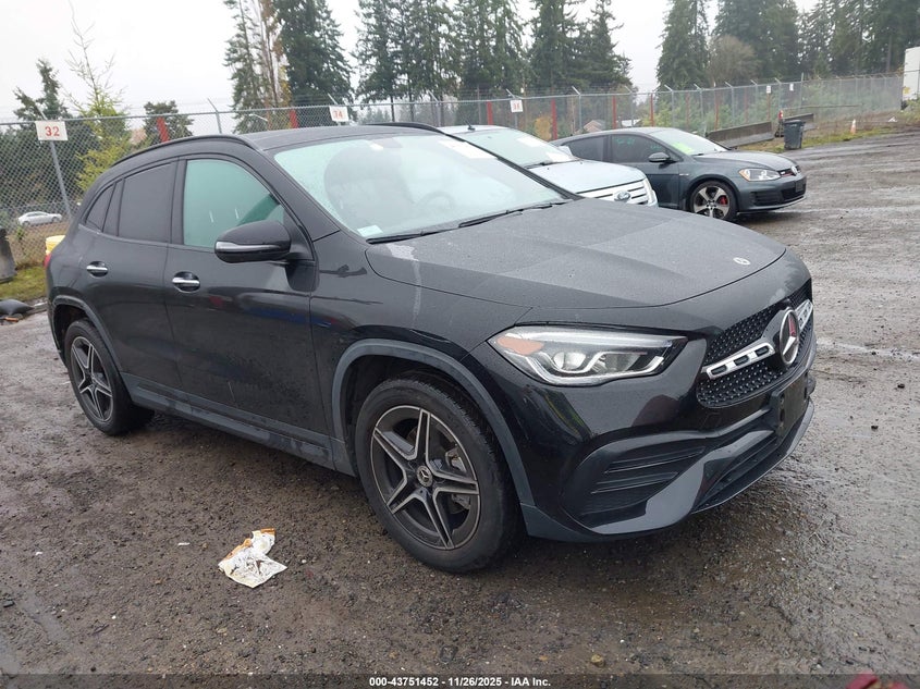 MERCEDES-BENZ GLA-CLASS 4MATIC