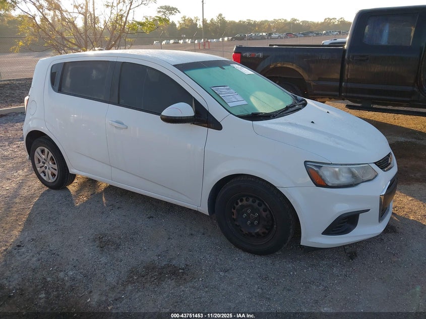 CHEVROLET SONIC LT AUTO