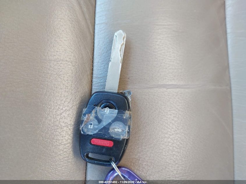 2004 Honda Accord 2.4 Dx VIN: JHMCM56184C011281 Lot: 43751492