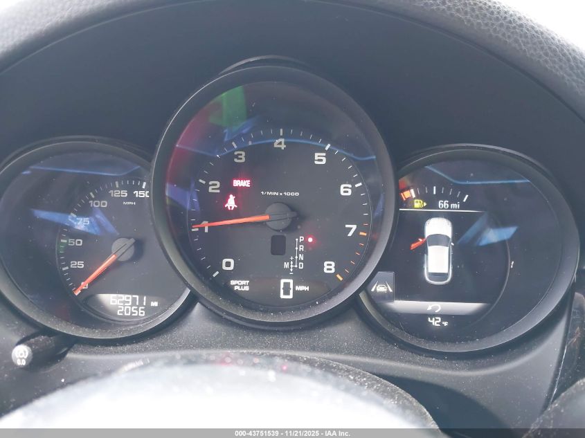 2018 Porsche Macan Sport Edition VIN: WP1AA2A5XJLB22337 Lot: 43751539