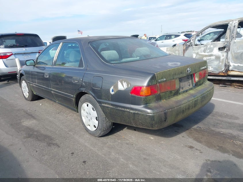 4T1BG22K81U838636 2001 TOYOTA CAMRY photo no. 3