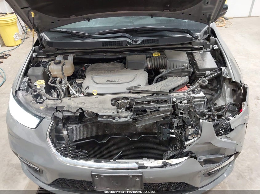 2C4RC1BG9SR554791 2025 CHRYSLER PACIFICA photo no. 10