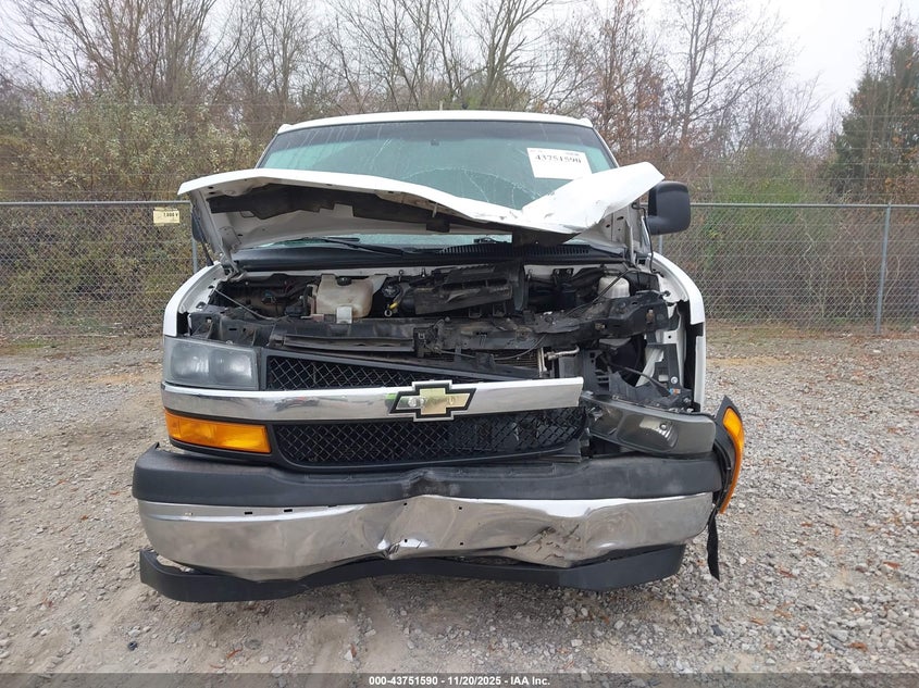 2018 Chevrolet Express 2500 Work Van VIN: 1GCWGAFG5J1904759 Lot: 43751590