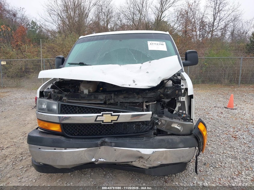 2018 Chevrolet Express 2500 Work Van VIN: 1GCWGAFG5J1904759 Lot: 43751590