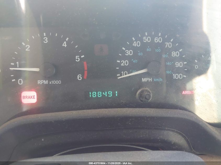 1998 Jeep Wrangler Sahara VIN: 1J4FY49S2WP802400 Lot: 43751604