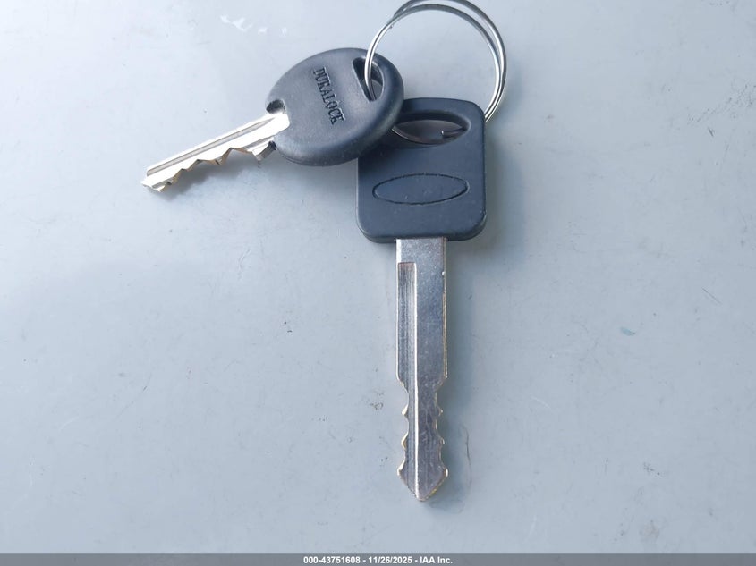 1994 Ford Econoline E350 Super Duty Van VIN: 1FTJS34G0RHA39337 Lot: 43751608