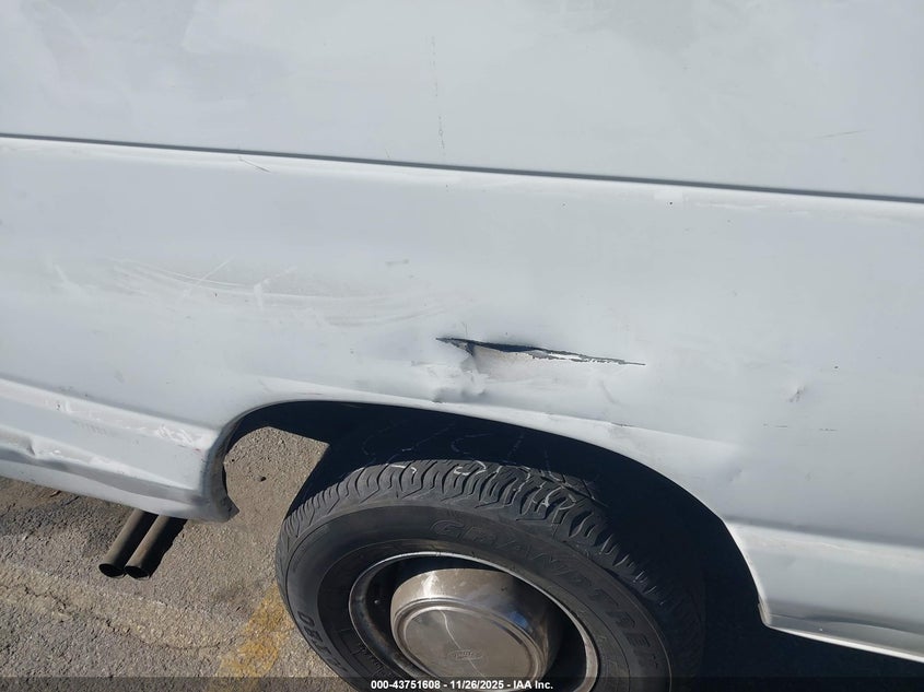 1994 Ford Econoline E350 Super Duty Van VIN: 1FTJS34G0RHA39337 Lot: 43751608