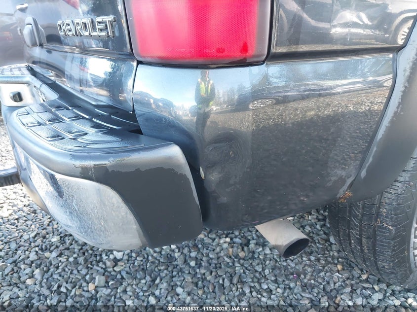 2004 Chevrolet Tahoe Ls VIN: 1GNEK13TX4R208133 Lot: 43751637