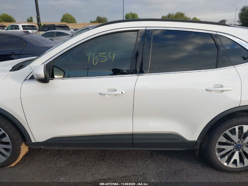 2020 Ford Escape Titanium Hybrid VIN: 1FMCU0DZ4LUC04268 Lot: 43751654