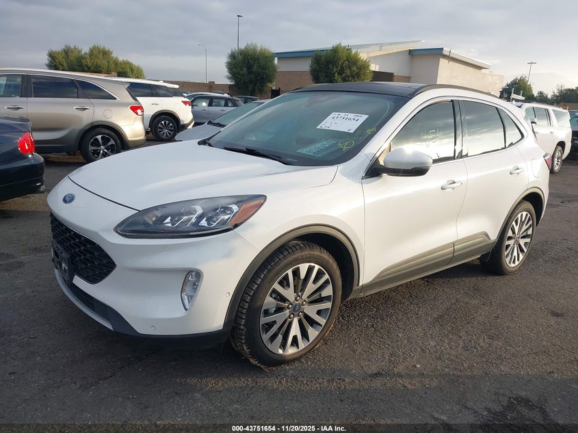 2020 Ford Escape Titanium Hybrid