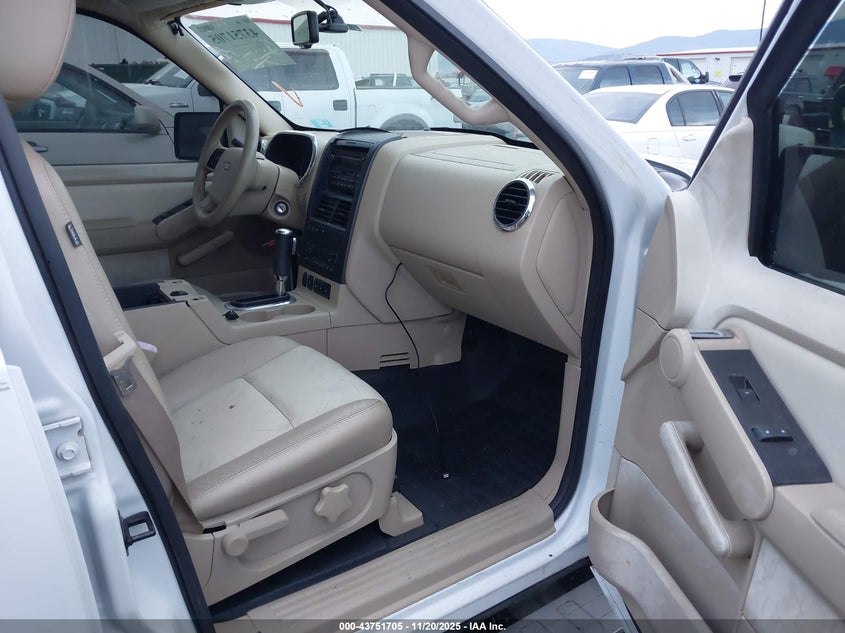 1FMEU33867UA12102 2007 FORD EXPLORER SPORT TRAC photo no. 5