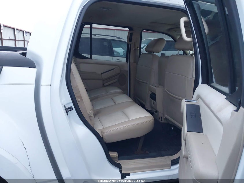 2007 Ford Explorer Sport Trac Limited VIN: 1FMEU33867UA12102 Lot: 43751705