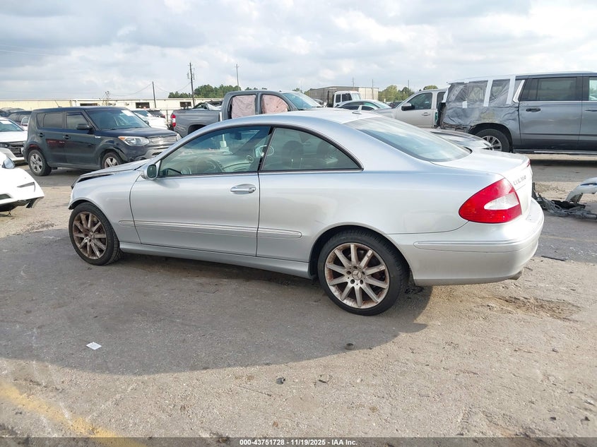 2007 Mercedes-Benz Clk 350 VIN: WDBTJ56H97F208890 Lot: 43751728
