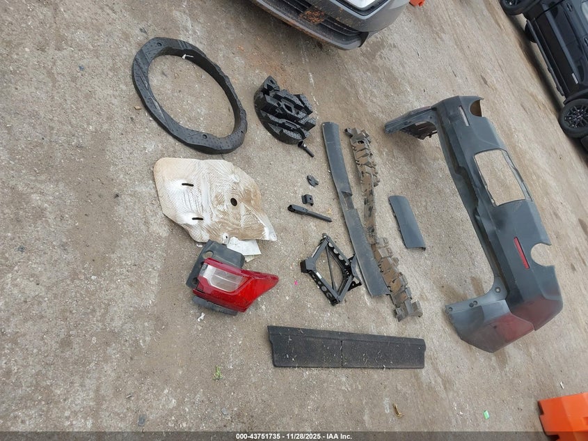 2020 Chevrolet Traverse Fwd Ls VIN: 1GNERFKW7LJ276133 Lot: 43751735