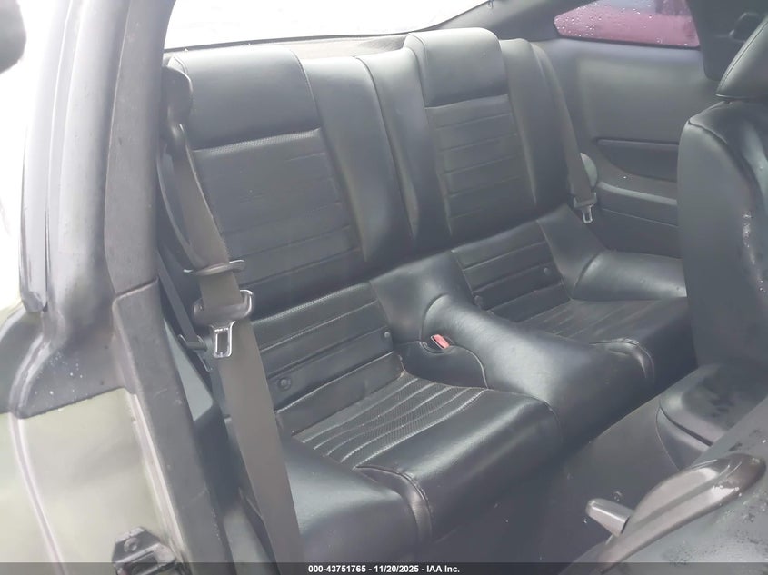 2008 Ford Mustang Gt Deluxe/Gt Premium VIN: 1ZVHT82H085135437 Lot: 43751765