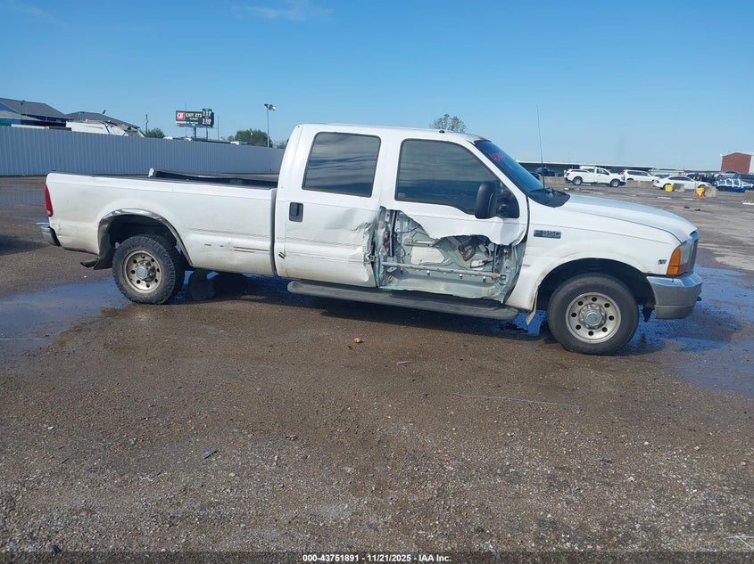 1999 Ford F-350 Lariat/Xl/Xlt VIN: 1FTSW30S8XEA90702 Lot: 43751891