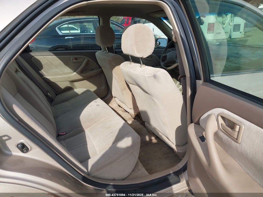 2000 Toyota Camry Ce VIN: 4T1BG22K4YU980024 Lot: 43751894